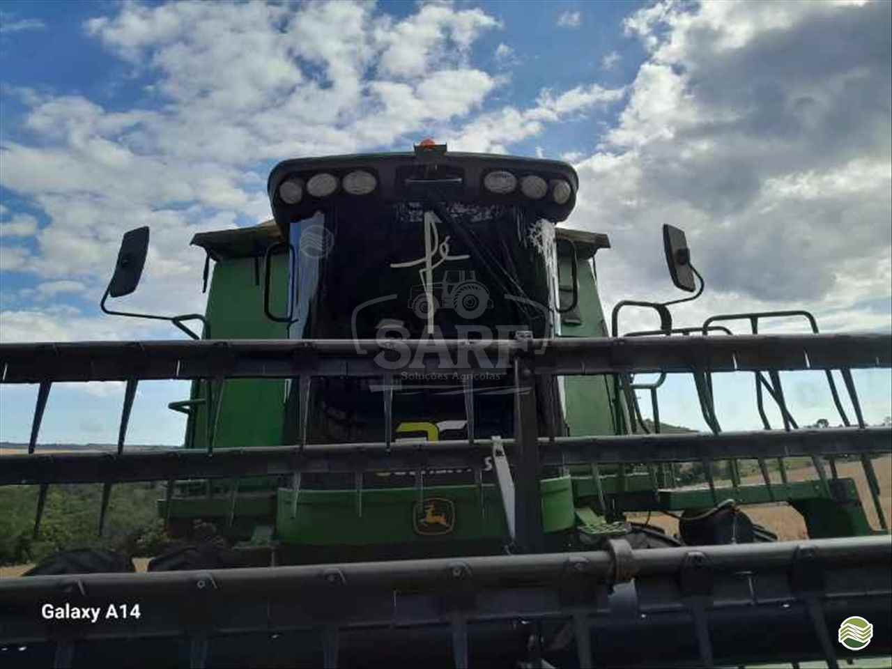 COLHEITADEIRA JOHN DEERE JOHN DEERE 9650 STS SARF Soluções Agrícolas UBERLANDIA MINAS GERAIS MG